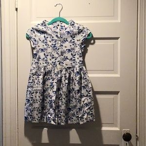 Girls dress